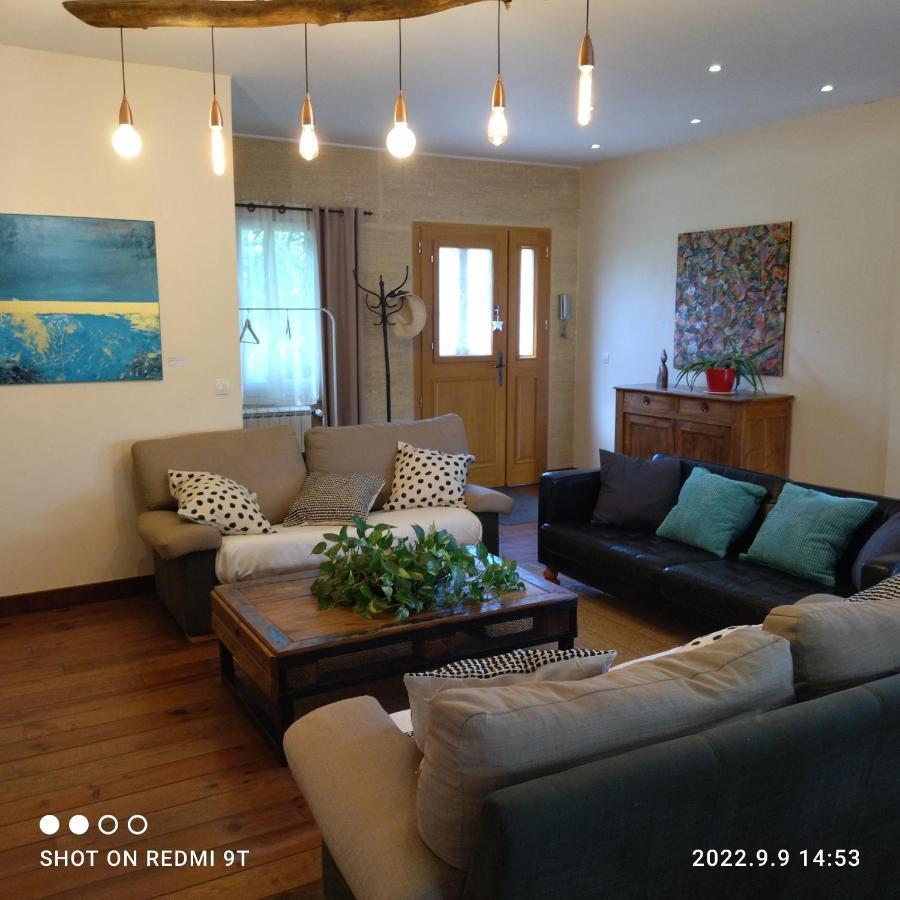 Villa La Charmeuse Fleurie Collias ภายนอก รูปภาพ